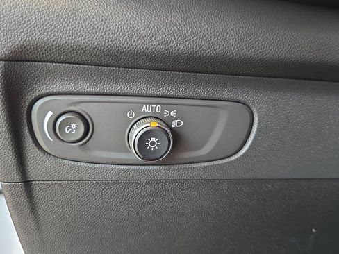 Used 2023 Buick Envision Essence w/ Sport Touring Package AWD/4WD image 26