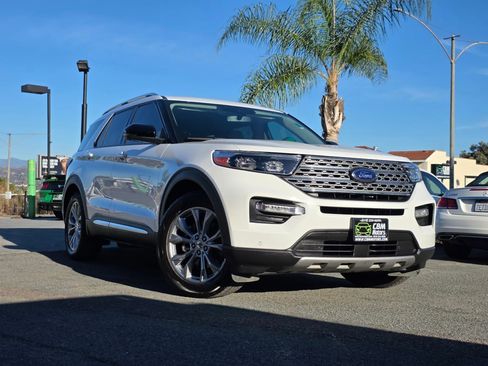 Used 2020 Ford Explorer Limited image 2