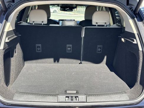 New 2026 Lincoln Corsair Premiere image 10