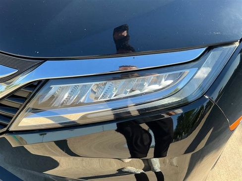 Used 2018 Honda Odyssey Touring image 19