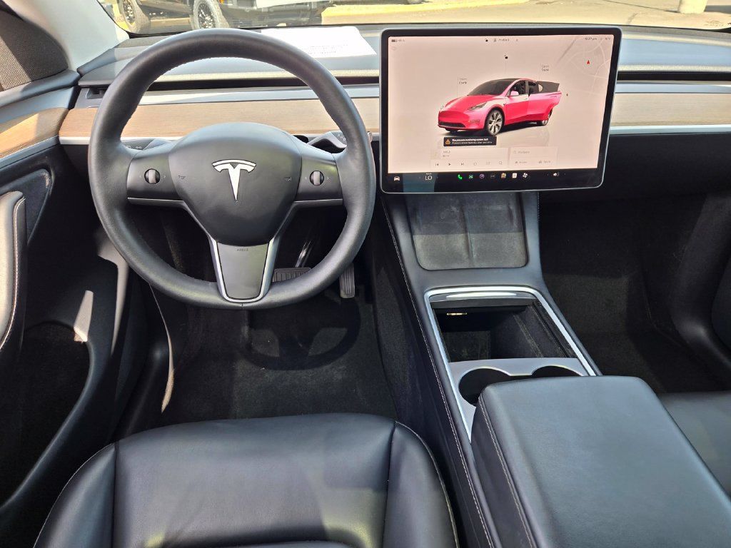 Used 2024 Tesla Model Y Long Range AWD/4WD image 15