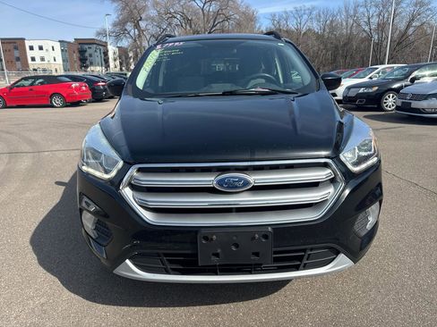 Used 2017 Ford Escape SE w/ Equipment Group 201A image 4