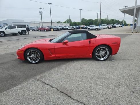 Used 2006 Chevrolet Corvette Convertible w/ Preferred Equipment Group RWD image 9