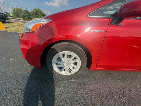 Used 2013 Toyota Prius V Three FWD image 10