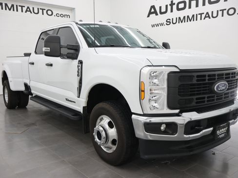 Used 2025 Ford F350 XL w/ XL Driver Assist Package AWD/4WD image 2