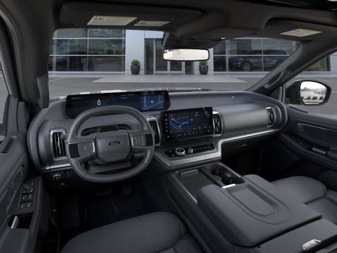 New 2026 Ford Expedition Platinum w/ Stealth Performance Package AWD/4WD image 9