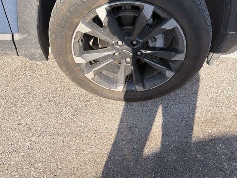 Used 2025 Chevrolet Equinox RS w/ Safety and Technology Package image 15