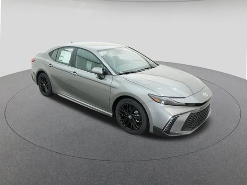 New 2026 Toyota Camry SE image 13