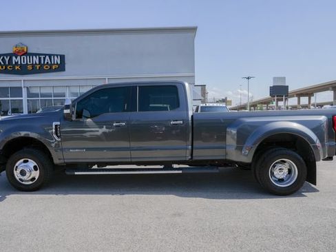 Used 2018 Ford F350 Lariat w/ Chrome Package AWD/4WD image 14