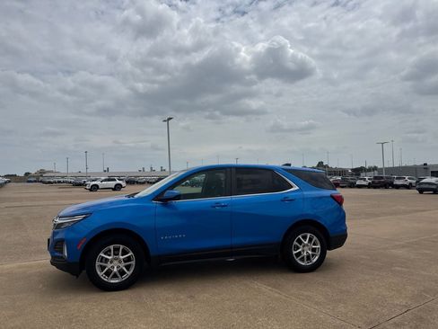 Used 2024 Chevrolet Equinox LT AWD/4WD image 12