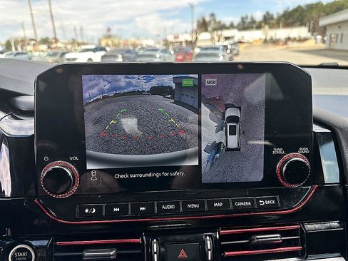 Certified 2022 Nissan Pathfinder SL w/ Lighting Package (N92) image 15