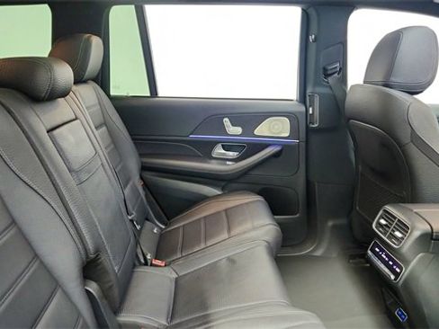 Used 2025 Mercedes-Benz GLS 450 GLS 450 image 24