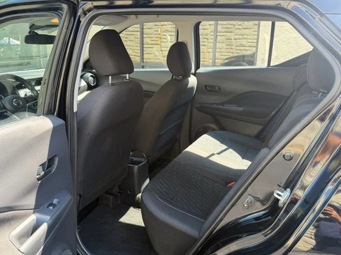 Used 2021 Nissan Kicks S FWD image 26