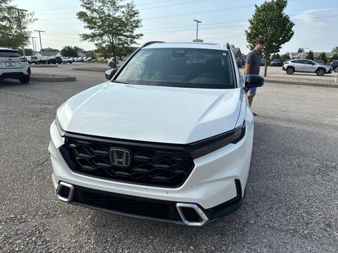 Used 2023 Honda CR-V Sport Touring image 8