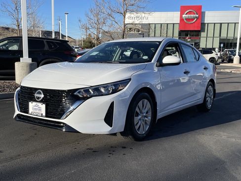 New 2025 Nissan Sentra S image 4