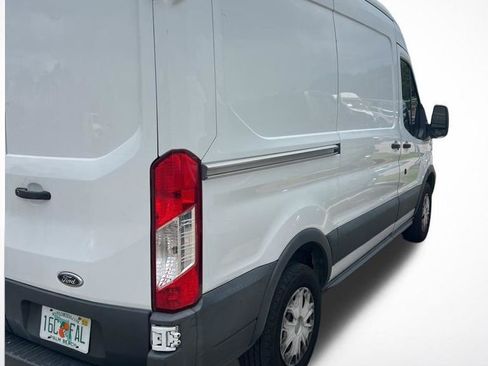 Used 2018 Ford Transit 250 130 Medium Roof RWD image 1