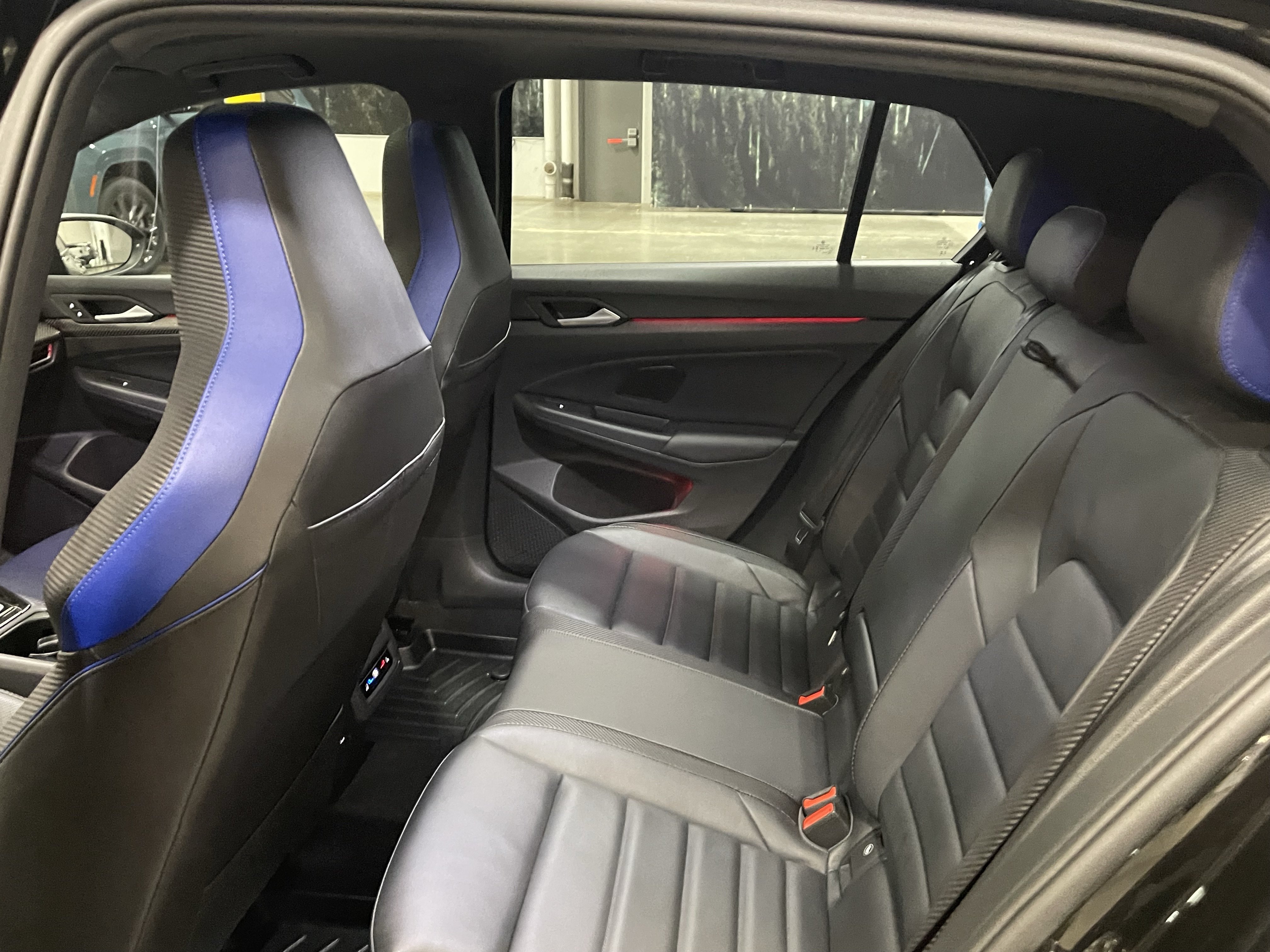 Used 2024 Volkswagen Golf R AWD/4WD image 14