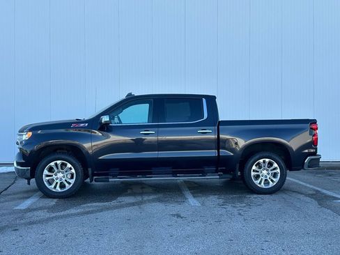 Used 2022 Chevrolet Silverado 1500 LTZ image 2