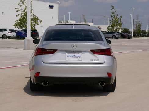 Used 2014 Lexus IS 250 w/ F-Sport Package RWD image 8