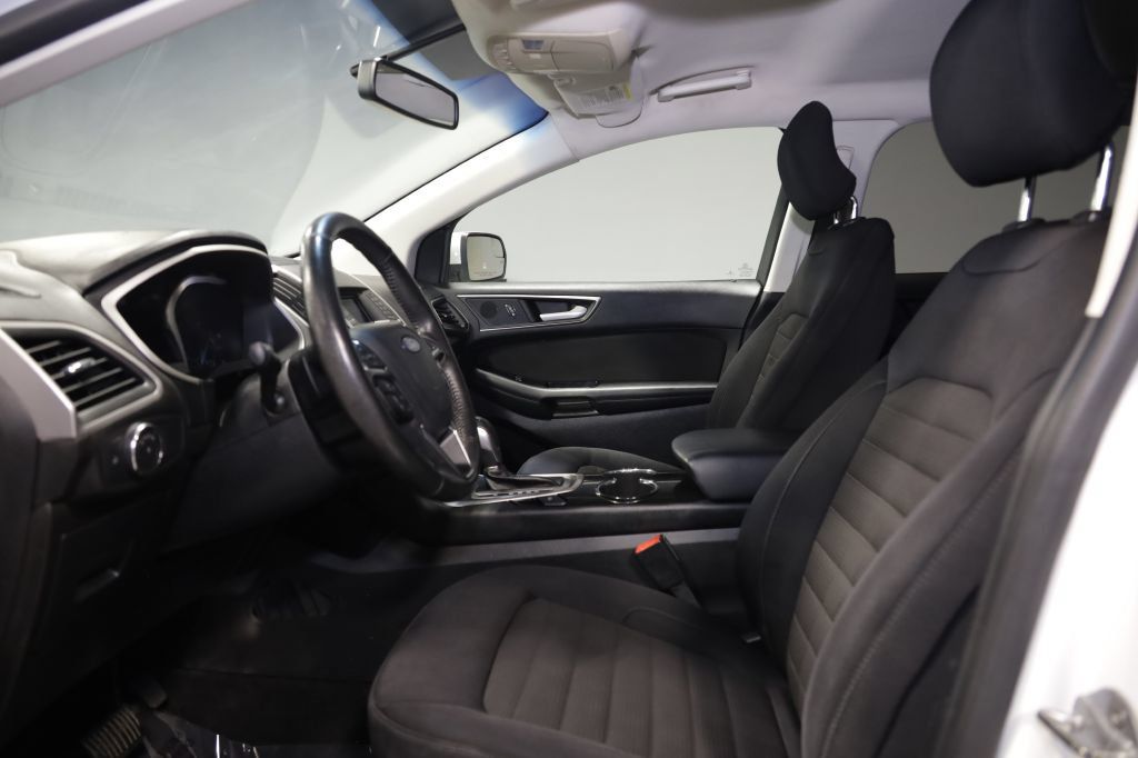 Used 2017 Ford Edge SEL FWD image 12