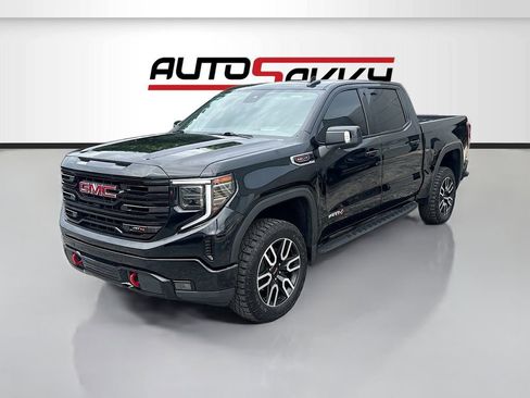 Used 2024 GMC Sierra 1500 AT4 w/ Technology Package AWD/4WD image 3