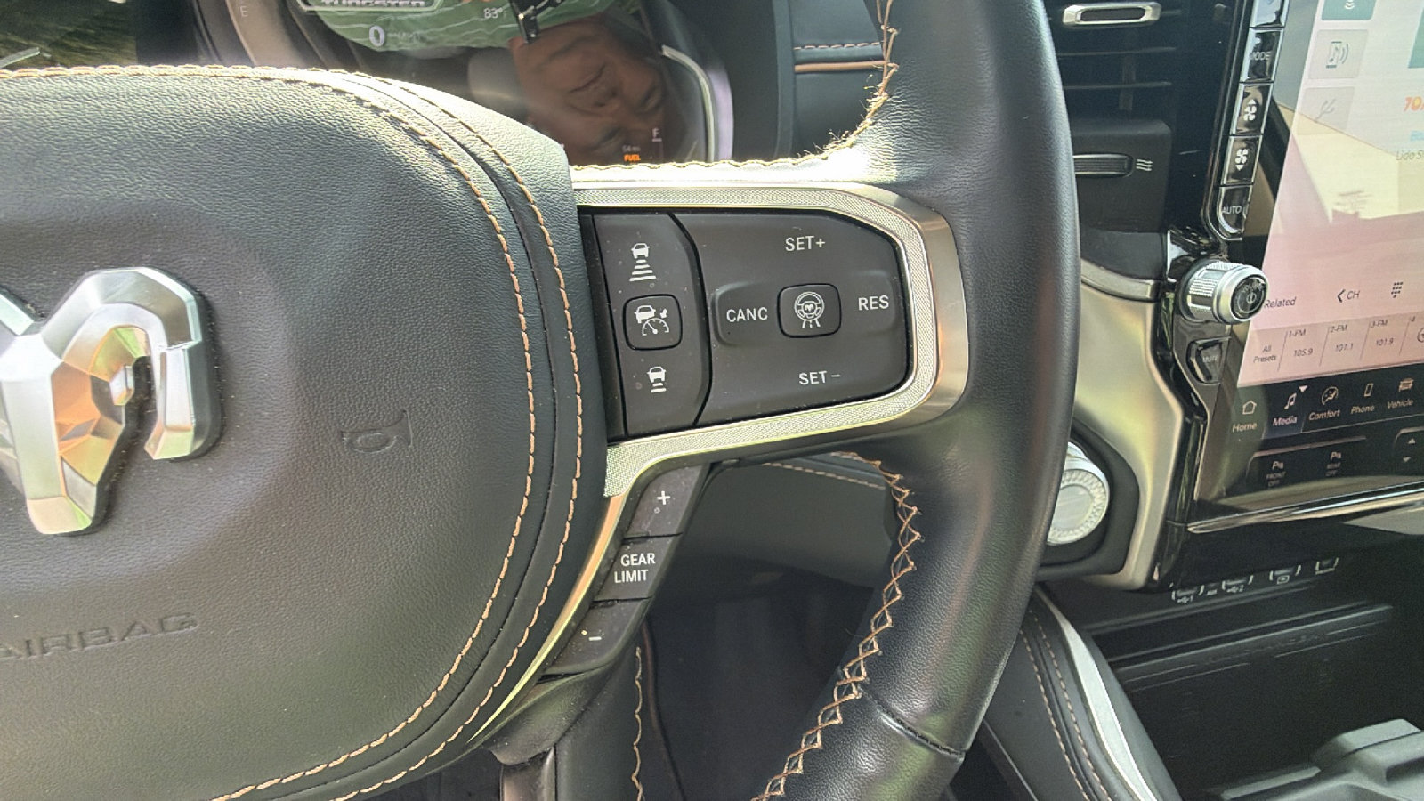 Certified 2025 RAM 1500 Tungsten AWD/4WD image 29