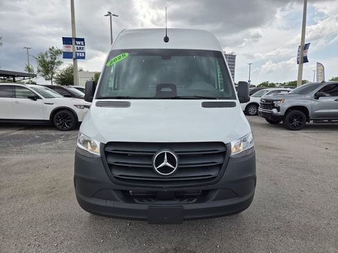 Used 2025 Mercedes-Benz Sprinter 2500 image 20