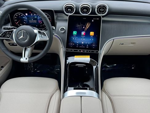 New 2026 Mercedes-Benz GLC 300 image 3