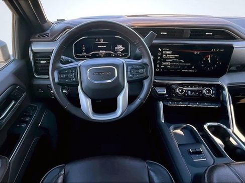 Used 2025 GMC Sierra 3500 Denali w/ Denali Reserve Package image 11