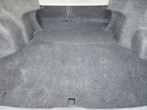 Used 2016 Toyota Camry SE image 36