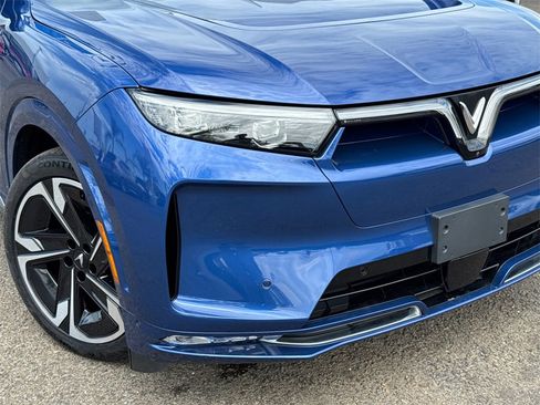 New 2024 VinFast VF 9 Plus image 6