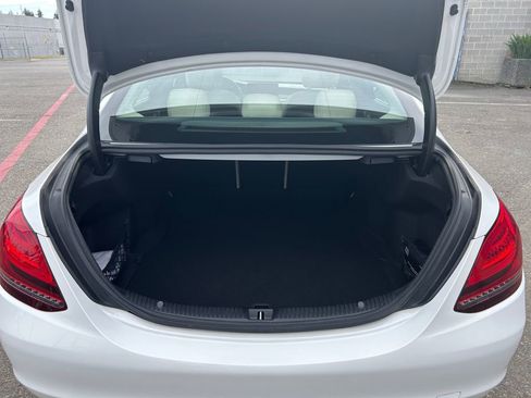 Used 2019 Mercedes-Benz C 300 4MATIC Sedan image 22