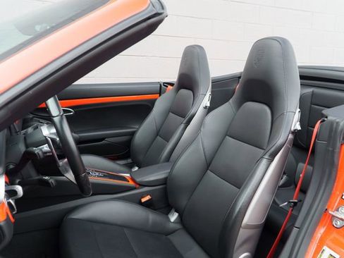 Certified 2019 Porsche 911 Turbo AWD/4WD image 5