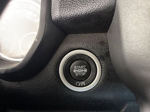 Used 2024 RAM 3500 Big Horn image 12