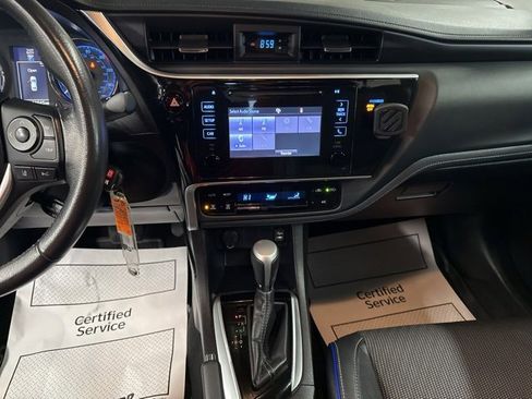 Used 2019 Toyota Corolla SE image 18