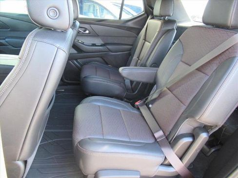 Certified 2023 Chevrolet Traverse High Country w/ LPO, 'HIT The Road' Package image 32