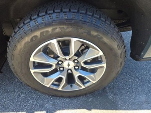 New 2025 Chevrolet Silverado 1500 LT image 7