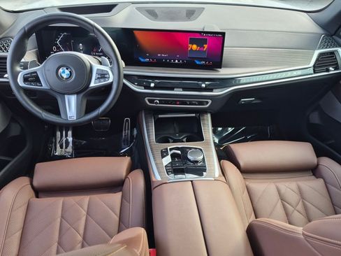 Used 2024 BMW X5 xDrive40i w/ M Sport Package AWD/4WD image 17