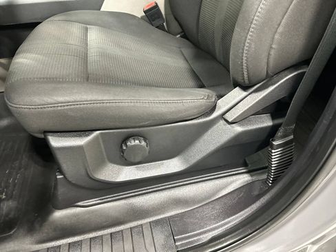 Used 2018 Ford F150 XL w/ Equipment Group 101A Mid AWD/4WD image 12