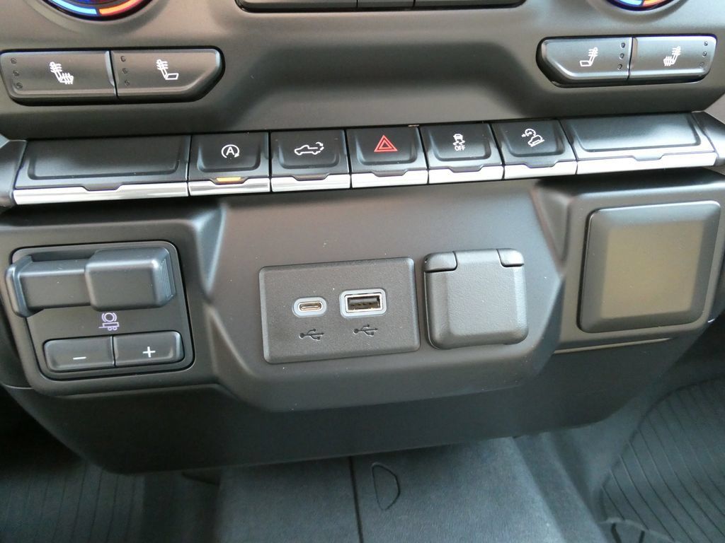 Certified 2020 Chevrolet Silverado 1500 LT w/ All-Star Edition AWD/4WD image 27