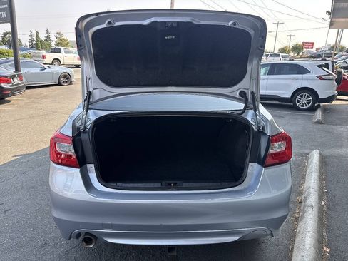 Used 2015 Subaru Legacy 2.5i Premium AWD/4WD image 6