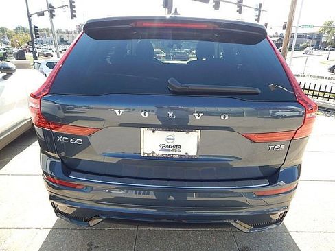 Certified 2025 Volvo XC60 T8 Plus w/ Protection Package Premier image 9