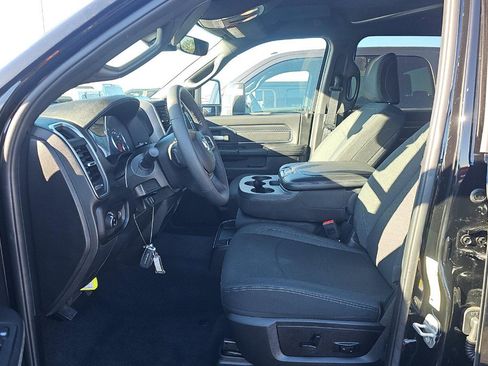 Used 2026 RAM 2500 Big Horn AWD/4WD image 7