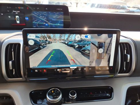 Used 2025 Ford Expedition Max Active image 27