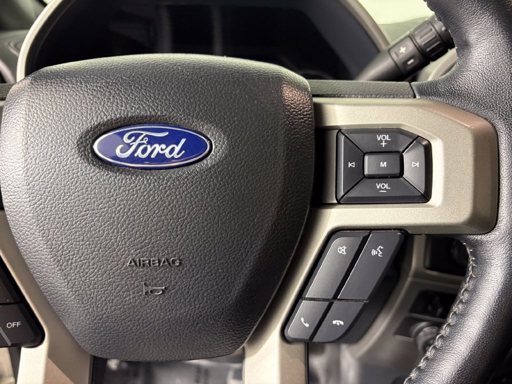 Used 2022 Ford F350 Lariat w/ Lariat Value Package AWD/4WD image 22