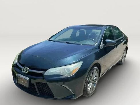 Used 2016 Toyota Camry SE image 7