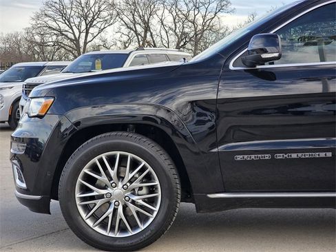 Used 2018 Jeep Grand Cherokee Summit image 5