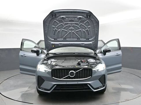 Used 2023 Volvo XC60 B5 Plus AWD/4WD image 52