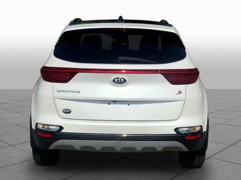Used 2020 Kia Sportage S w/ S Premium Package AWD/4WD image 5