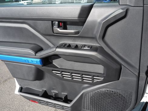 New 2025 Toyota Tacoma TRD Off-Road image 9